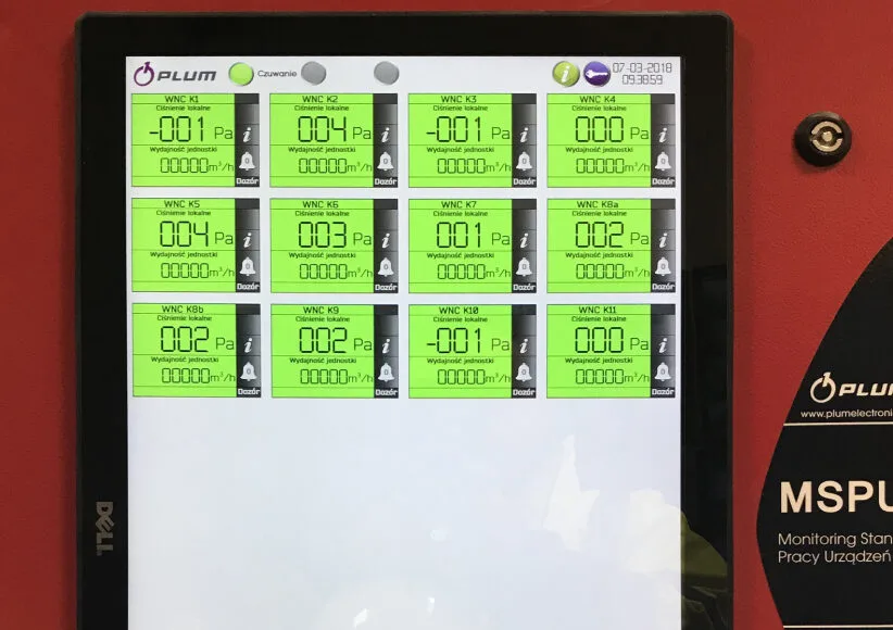 Panel monitorujący ciśnienie w systemie napowietrzania klatki schodowej – rozwiązania przeciwpożarowe VSYSTEM.